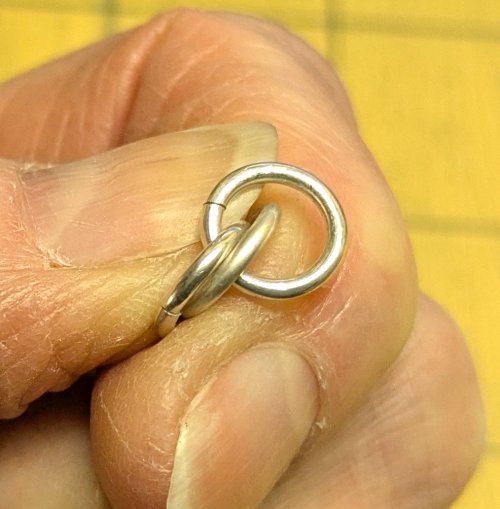 Judy Larson's Double Link Chain - , Chain Maille Jewelry, Making Chain, Chain Making , Butane Torch, Soldering, Solder, Chain Maille, chain mail, chainmaille, chainmail, , Hold the previous two rings between your fingers.